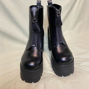 Platform booties (DOLLS KILL)